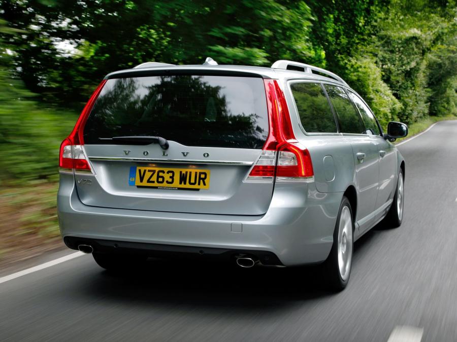 Volvo V70 2013 года  (UK) (фото 6 из 14)